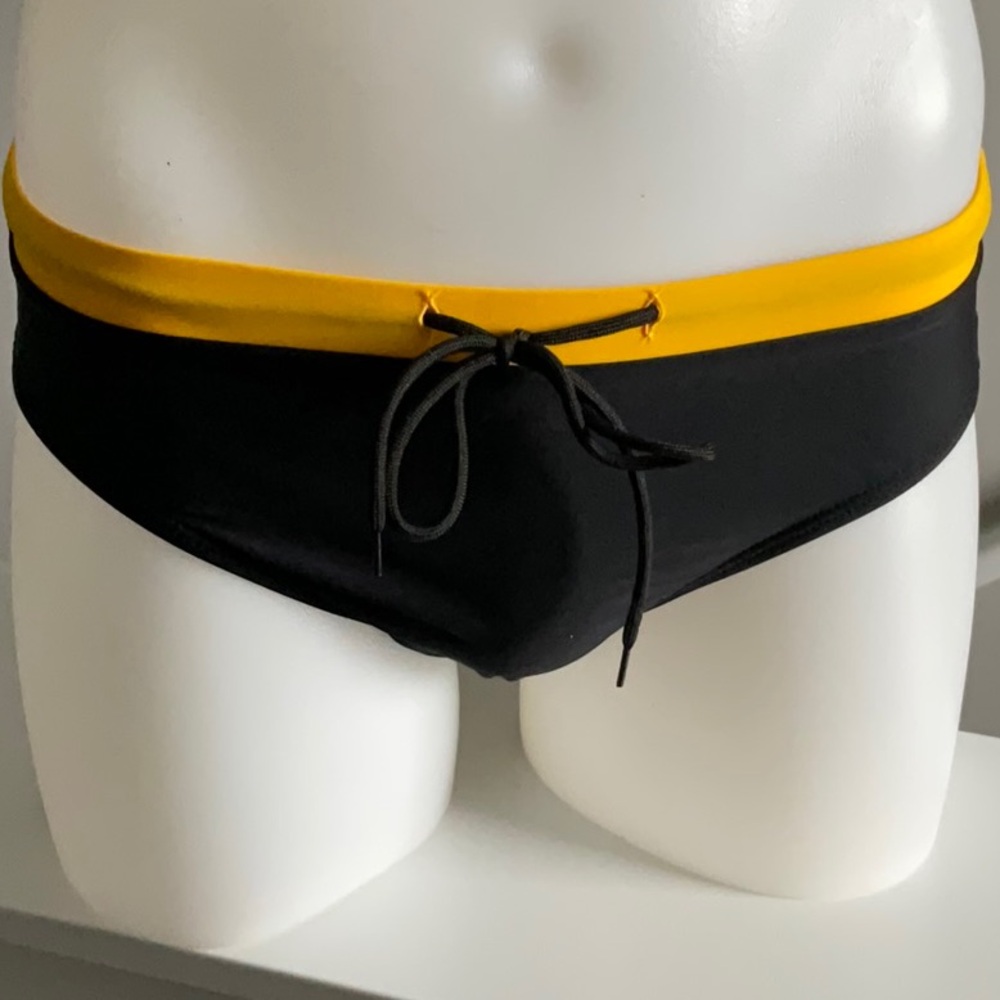 Super cute men’s swim briefs